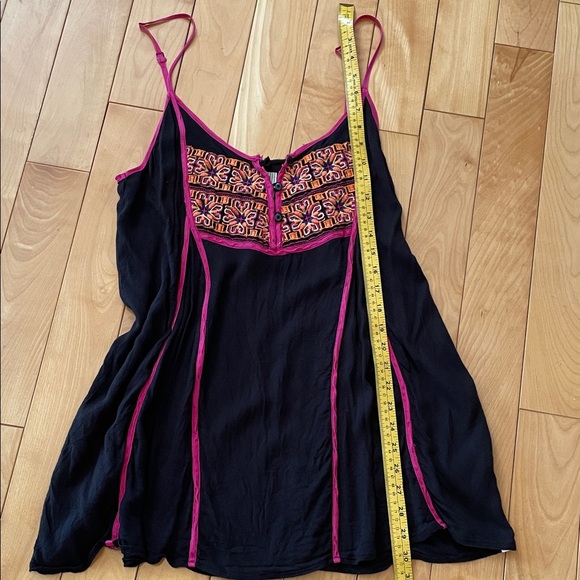 M.   One Teaspoon   Amazing Embroidered Black and Pink Mini Dress - Picture 5 of 6